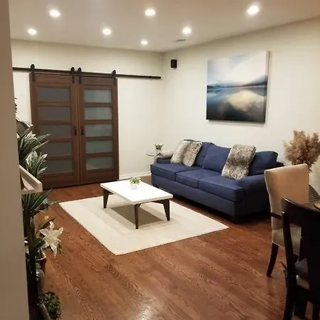 Nice And Cozy. Sleeps 5. Chicago Exterior photo