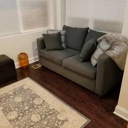 Nice And Cozy. Sleeps 5. Chicago Exterior photo